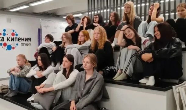 В пермской школе открыли первый класс муниципальной службы
