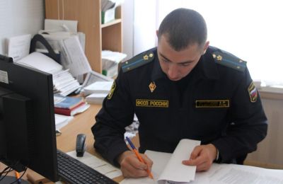 В Кудымкаре незаконно уволенного сотрудника восстановили на работе