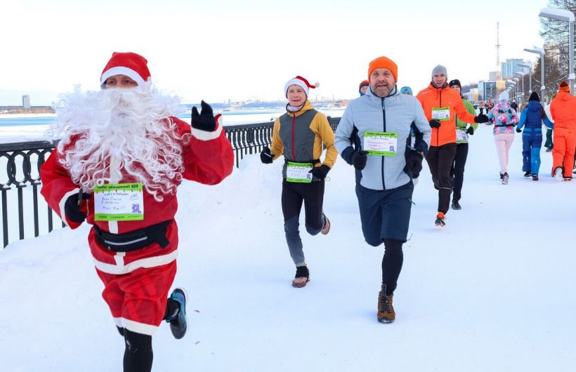 Зачем сотни пермяков уже первого января отправились на пробежку