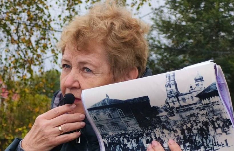 ​Сохраняя историческое наследие: учитель из Чернушинского округа сделала местную школу значимым культурно-просветительским центром