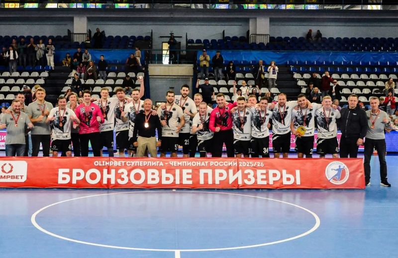 Спортобзор: пермские гандболисты спустя три года вернулись на пьедестал