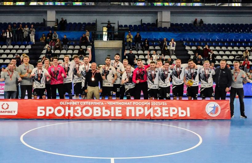 Спортобзор: пермские гандболисты спустя три года вернулись на пьедестал