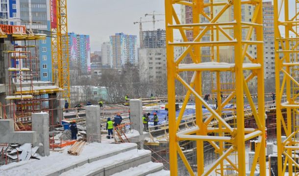 На многофункциональной арене в районе ДКЖ Перми устанавливают трибуны