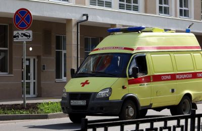 Никакой маеты. Как в последний месяц весны работают больницы и ходят пригородные электрички