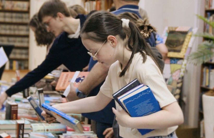 Ночь у книжной полки. Зачем пермяки посещают библиотеки во внеурочное время