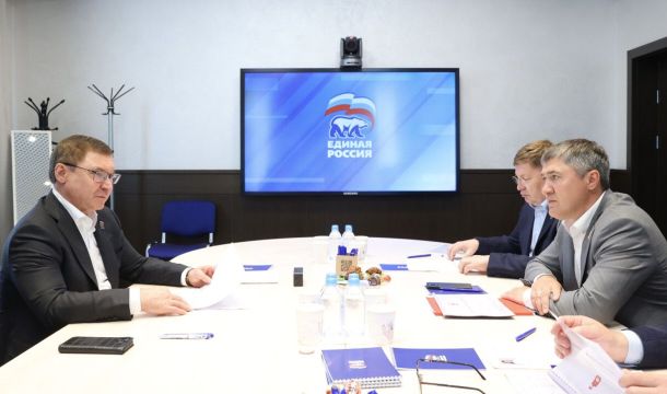 Губернатор Прикамья обсудил развитие промышленности и поддержку участников СВО в регионе с Владимиром Якушевым