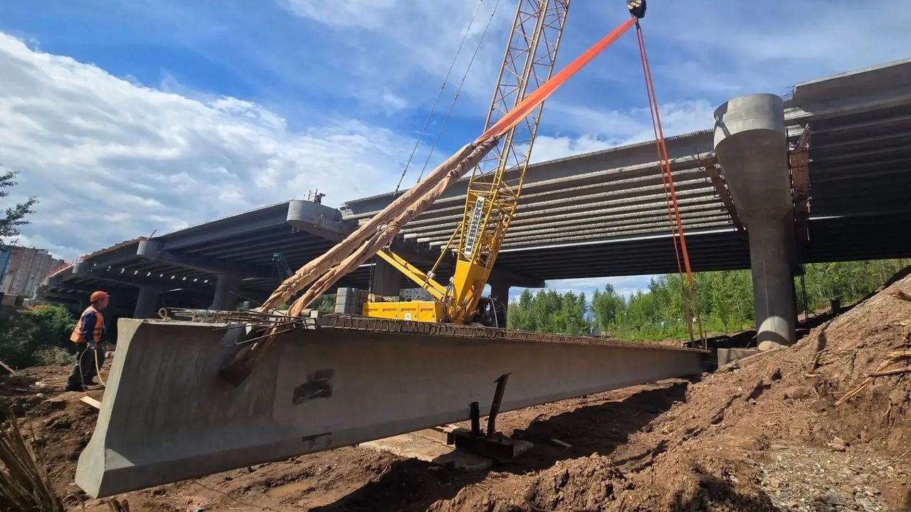 В Перми на новом мосту через Егошиху полностью завершили монтаж пролетного строения