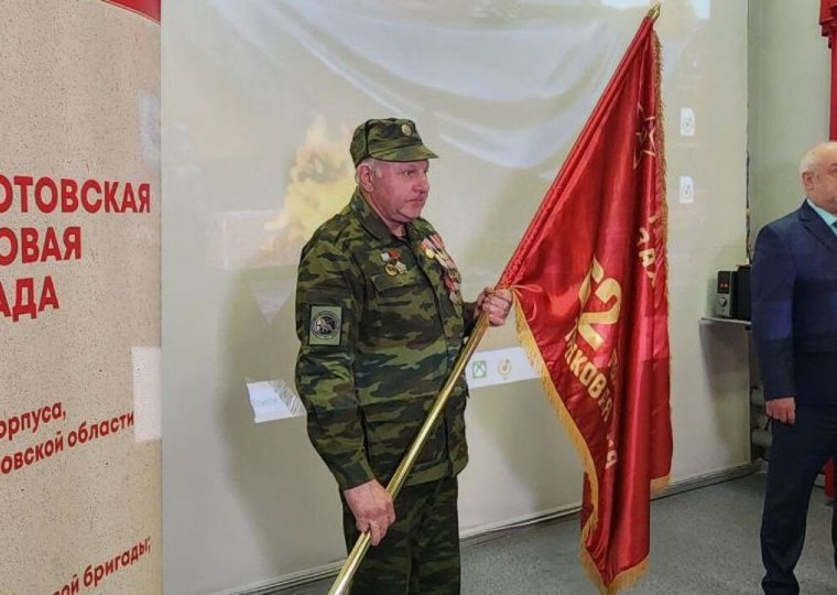 Лысьвенскому музею передали копию знамени 62-й гвардейской танковой бригады