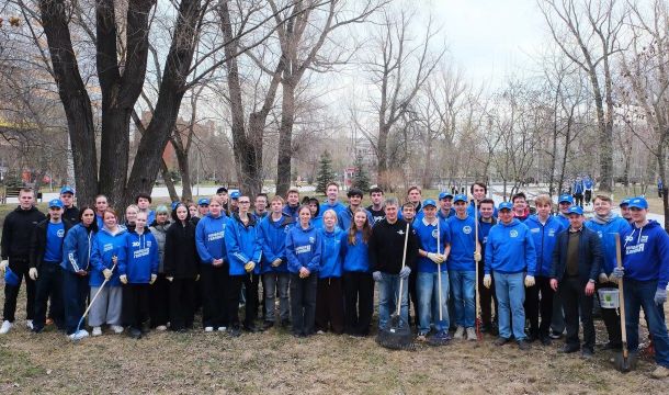 В Прикамье прошел первый весенний субботник в сквере имени Юрия Калачникова