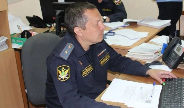 ​Председатель пермского ТСЖ отказался закрашивать надпись в подъезде и получил штраф