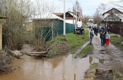 ​В Перми в частном секторе микрорайона Налимиха произошло подтопление