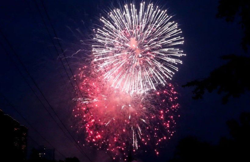 Пермяк запустил фейерверк в окна многоквартирного дома в новогоднюю ночь